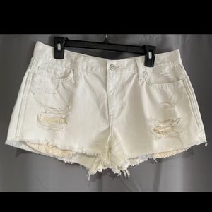 Hollister White Short-Shorts
